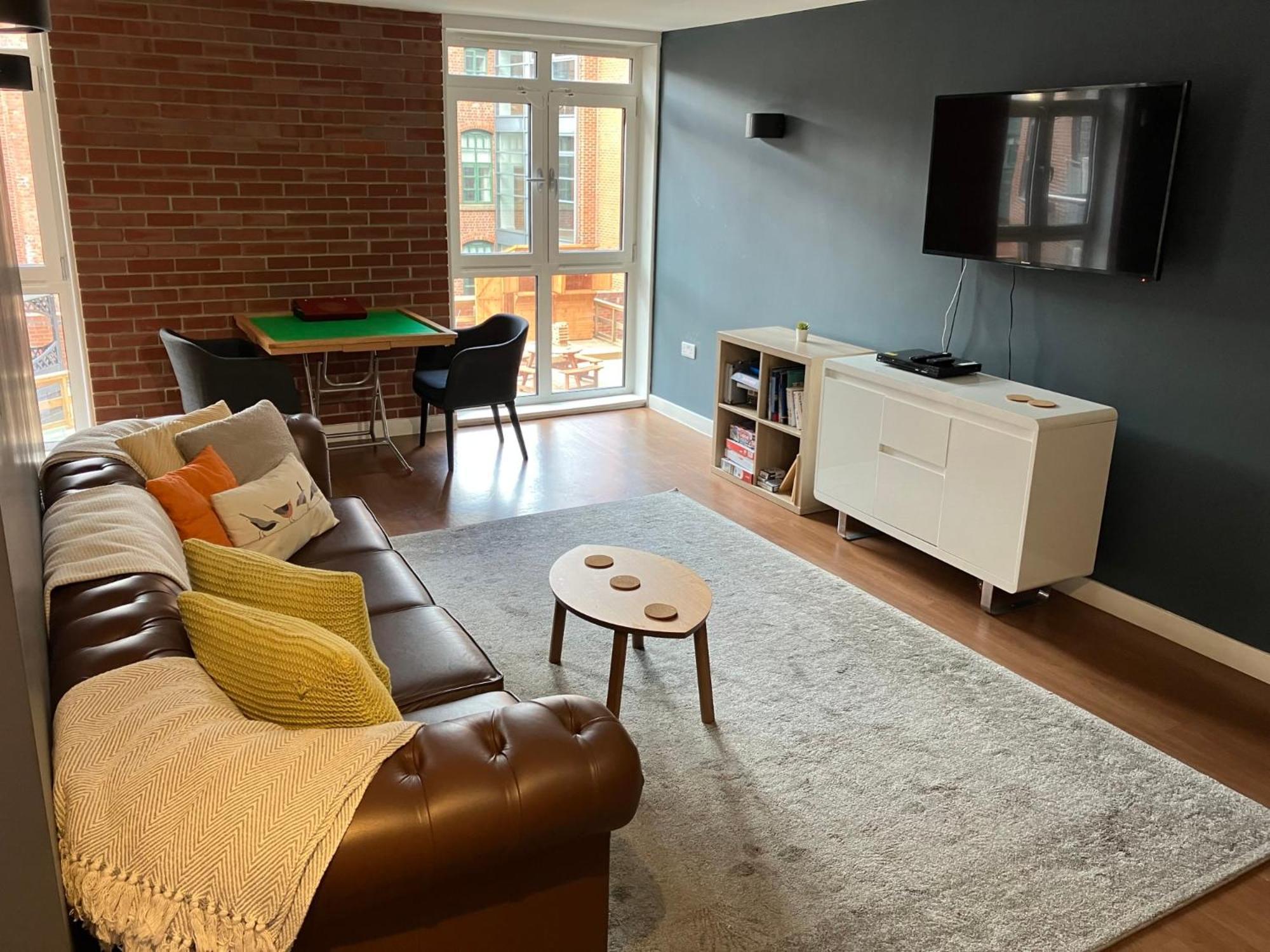 Corner House In Sheffield Apartment Екстериор снимка